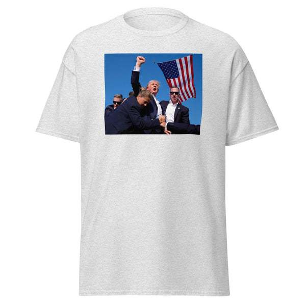 'Trump American Fist Pump' Basic Tee