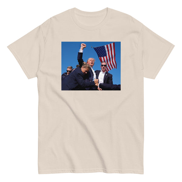 'Trump American Fist Pump' Basic Tee